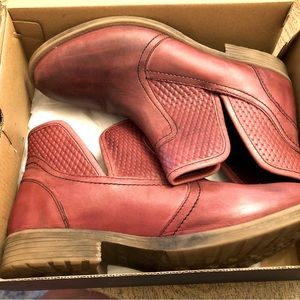 Roan Liz Ankle Booties, size 9